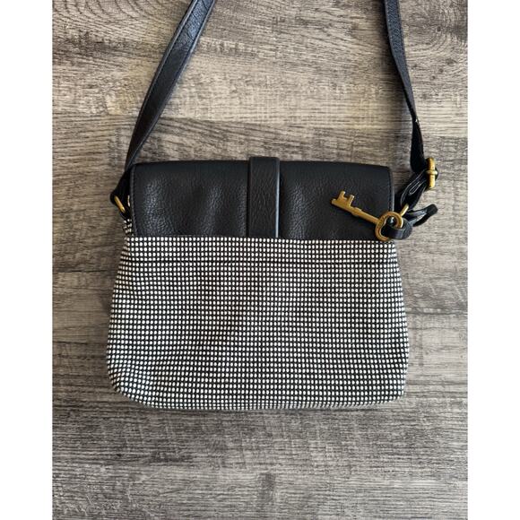 Fossil Kinley Crossbody Black White Houndstooth Checkered Front Flap 9” Small - Picture 11 of 16